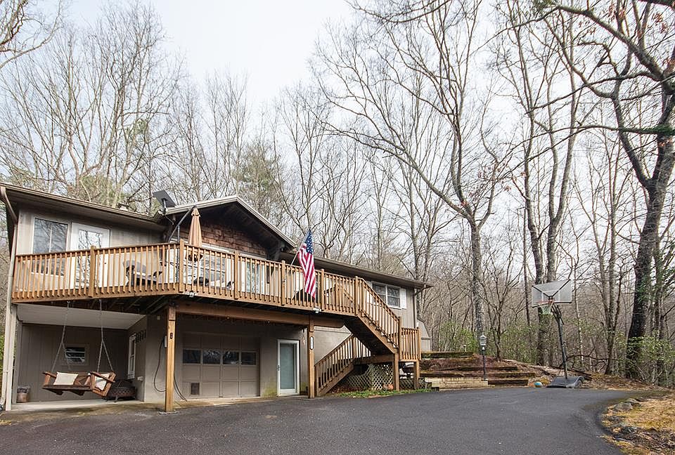 1st image of 360 Grady Loop