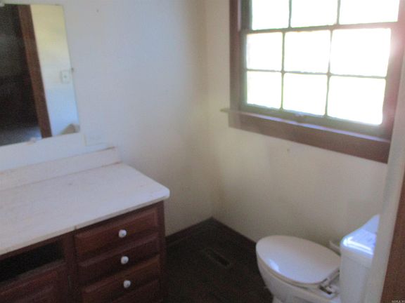 14th image of this home