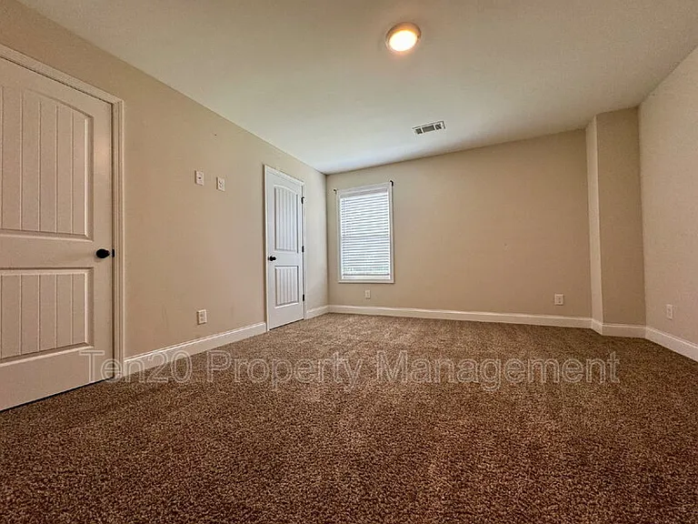 11 Hope St — Photo 17