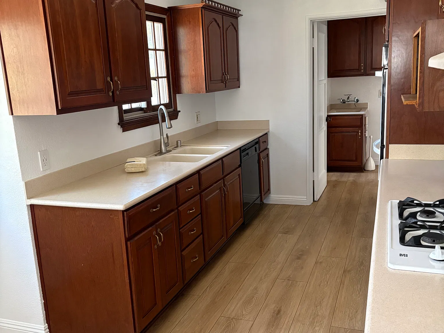 15220 Cullen Street — Photo 3