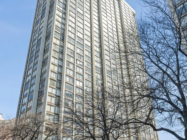 5455 N Sheridan Rd APT 1006, Chicago, IL 60640