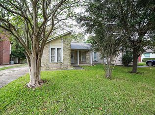 927 Holbech Ln, Channelview, TX 77530