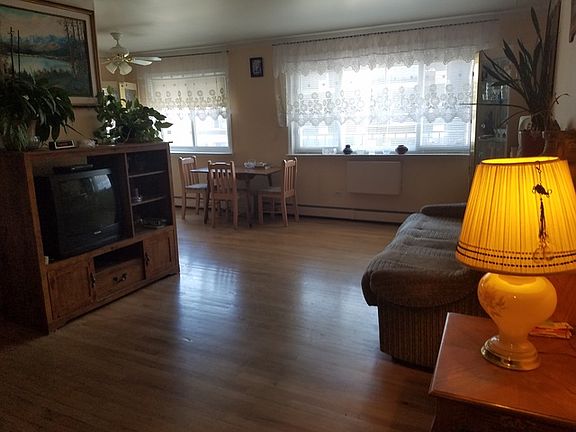 5th image of 2920 N Harlem Ave APT 3A