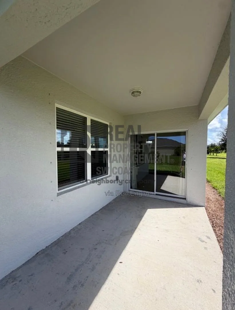 3 bed, 2.0 bath, 1690 sqft, $1,600 — Photo 1