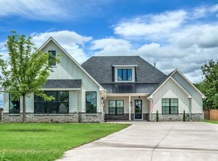 550 Old Creek Rd, Edmond, OK 73034