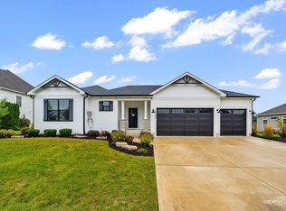 535 Olin H Smith Dr, Sycamore, IL 60178