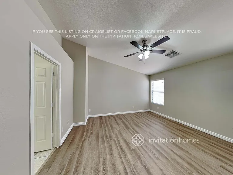 1530 W Saint Anne Ave — Photo 11