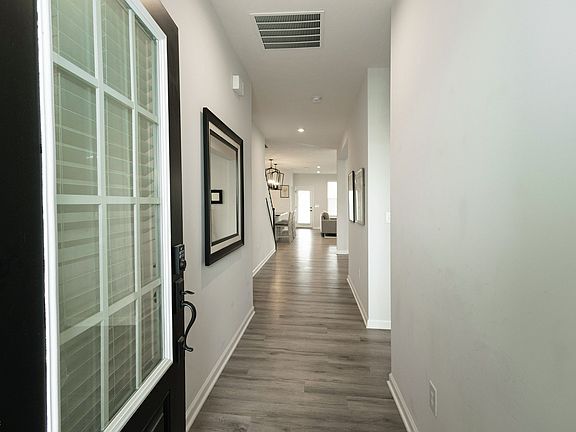 4th image of 761 Stone Trace Ct
