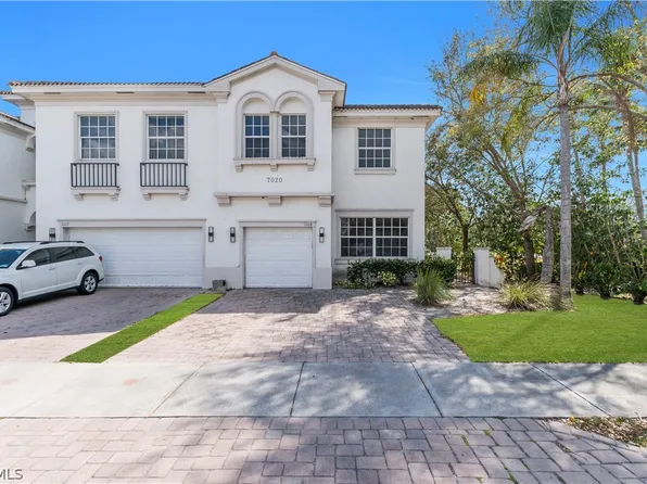 7020 Ambrosia Ln APT 1108, Naples, FL 34119