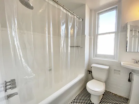 Rented by Rachel Realty | media 18