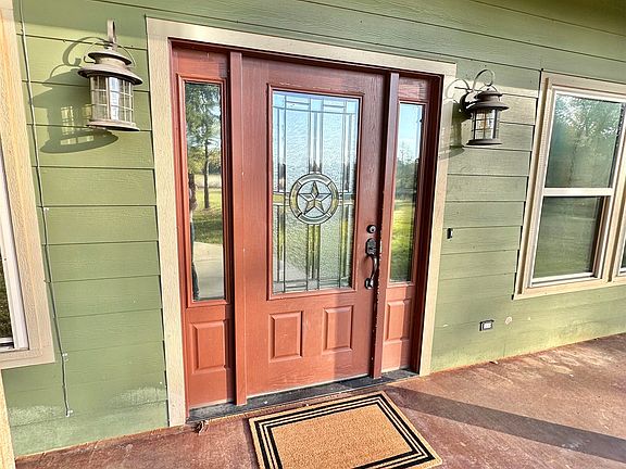 5th image of 827 County Road 3808