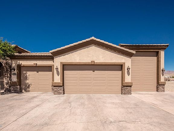 3rd image of 2725 Highview Dr