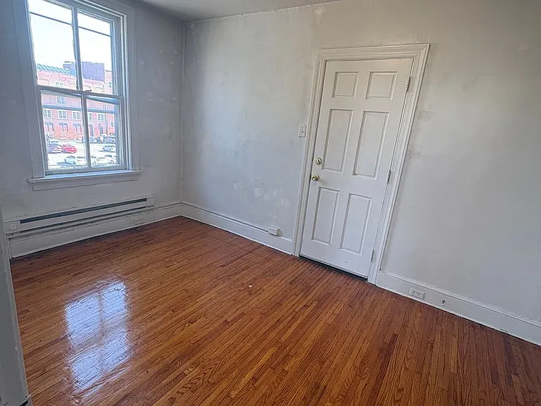 127 N Beaver St #4 — Photo 9