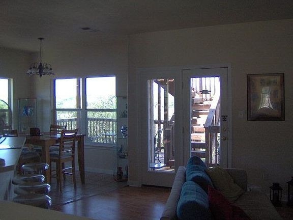 3rd image of 1536 Lake Blf