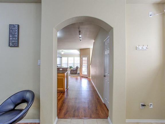 5th image of 5032 Wild Oats Dr