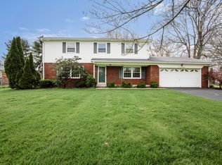 128 Ravenwood Rd, Versailles, KY 40383