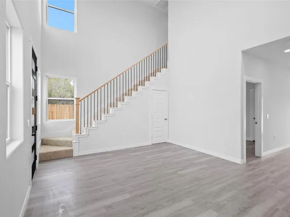 2222 Cedarwood Trl, Granbury, TX 76048