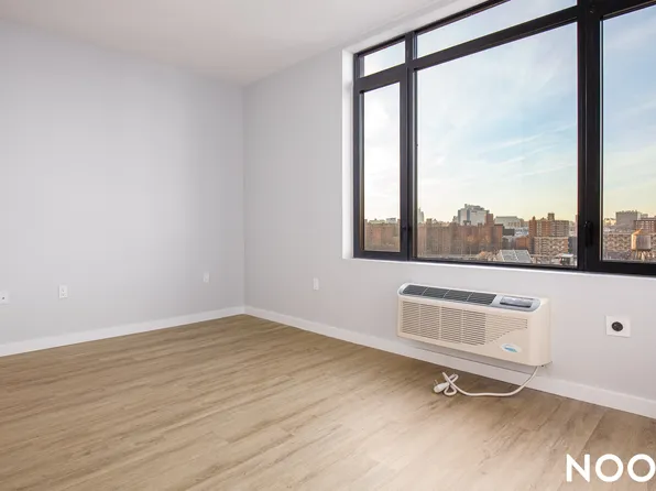 276 Grandconcourse image 3 of 50