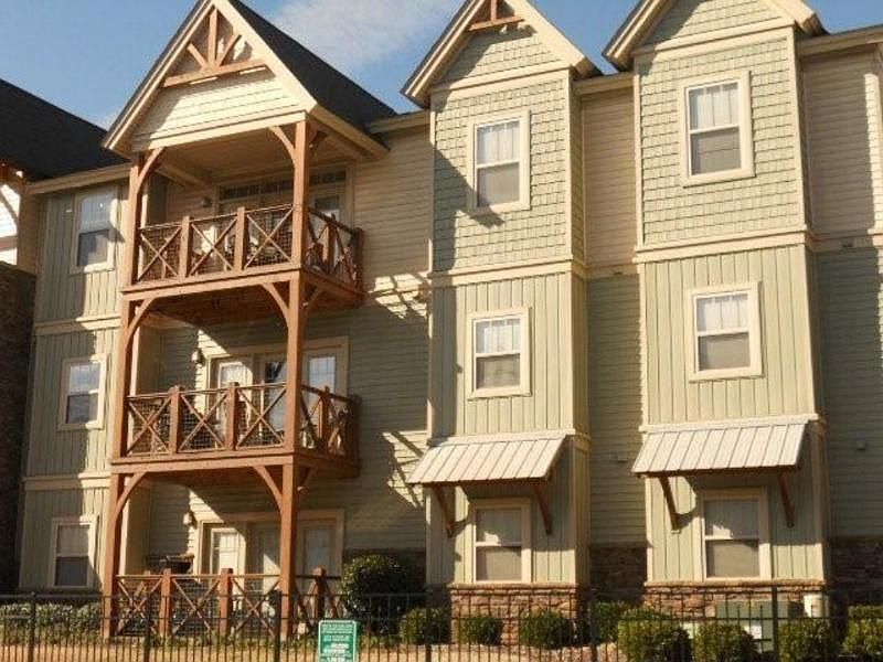 2nd image of 203 Kelly Rd APT 633