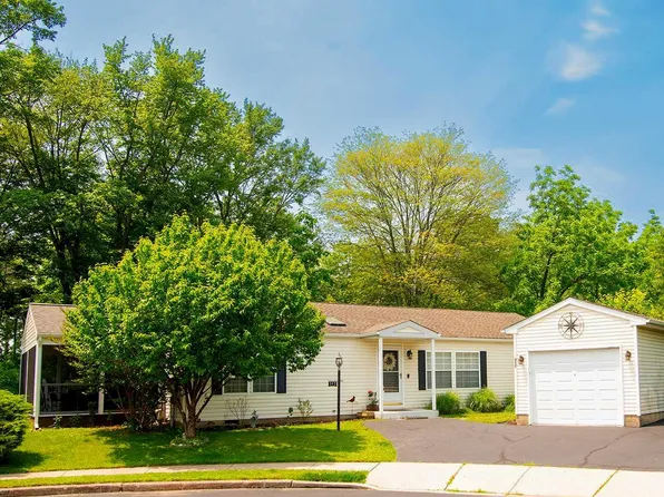 312 Farm Ln, North Wales, PA 19454