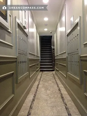 Rented by Compass | media 47