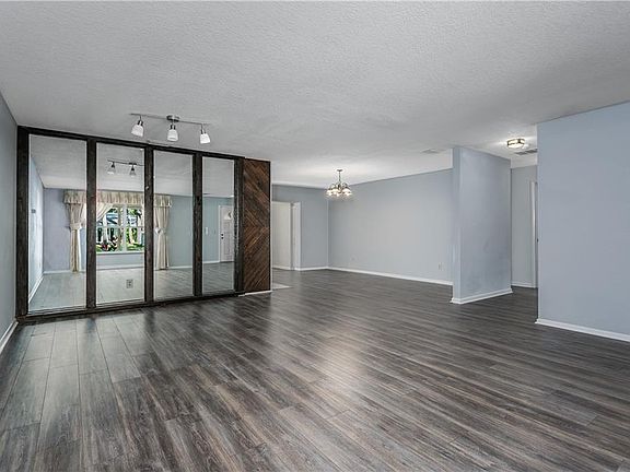 2nd image of 8004 W Elm St
