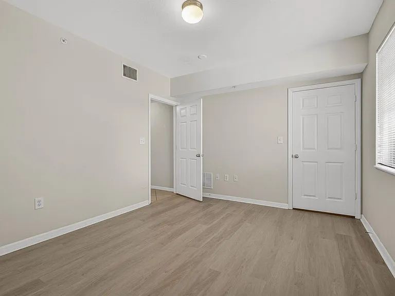 6510 Emerald Dunes Dr #308 — Photo 27