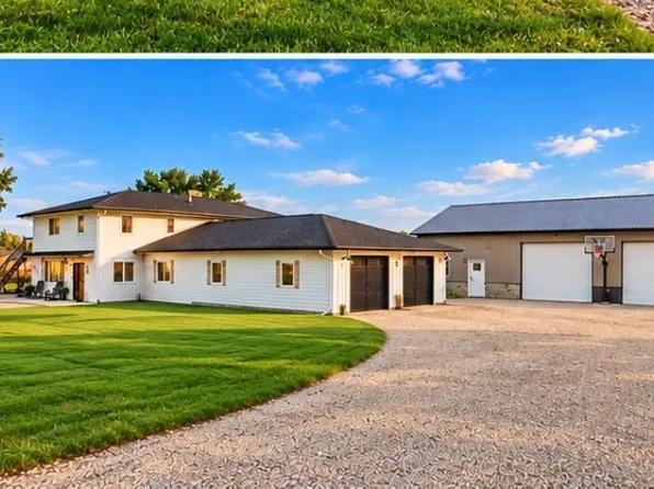 52 N Huron St, Emmetsburg, IA 50536
