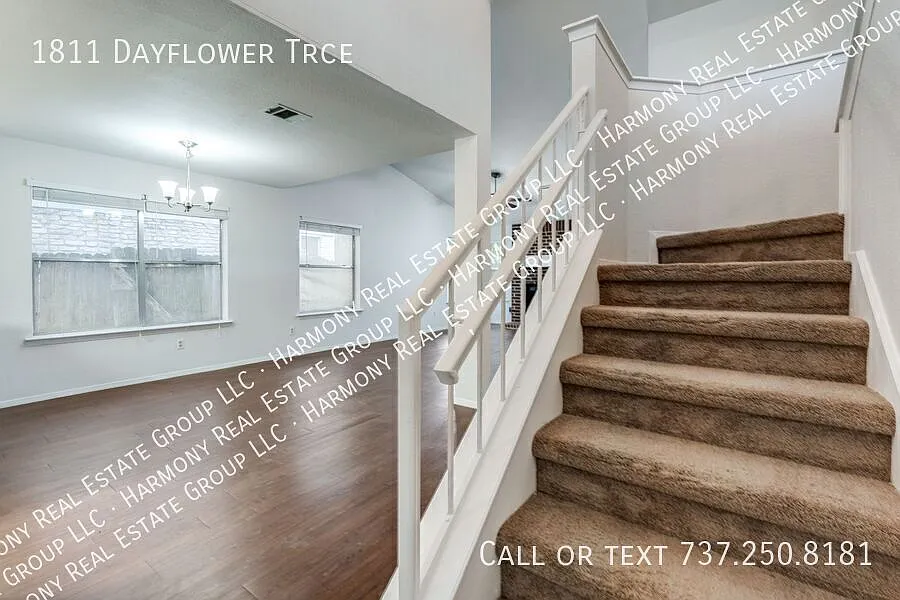Charming 3 bedroom — Photo 4