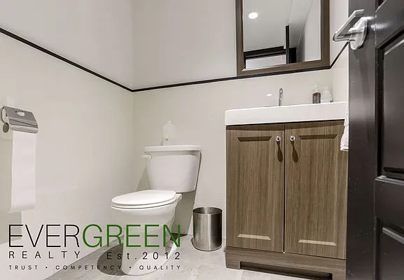 Rented by Pinn Realty | media 38