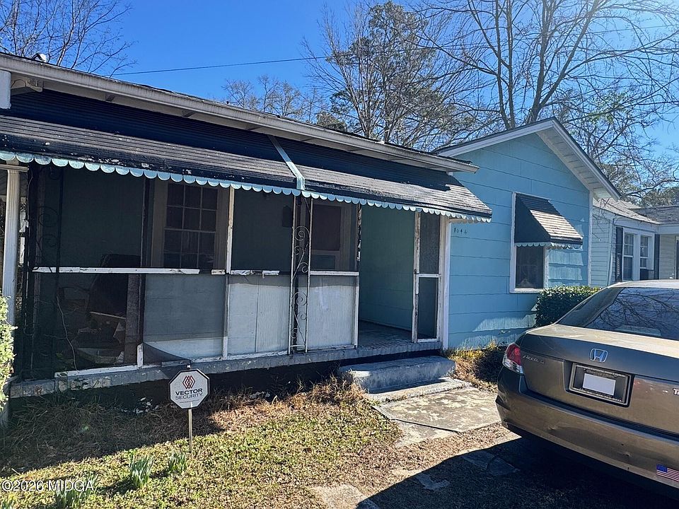 1st image of 1046 Radio Dr