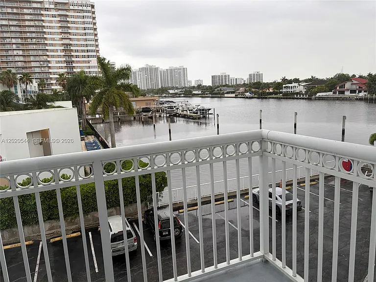 1913 S Ocean Dr #427 — Photo 6