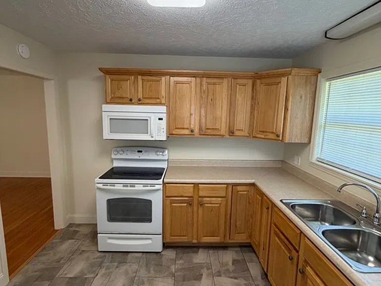 1742 Repass Rd — Photo 5