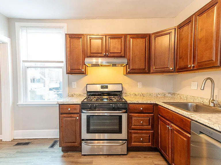 1600 Rutherford Ave #B — Photo 12