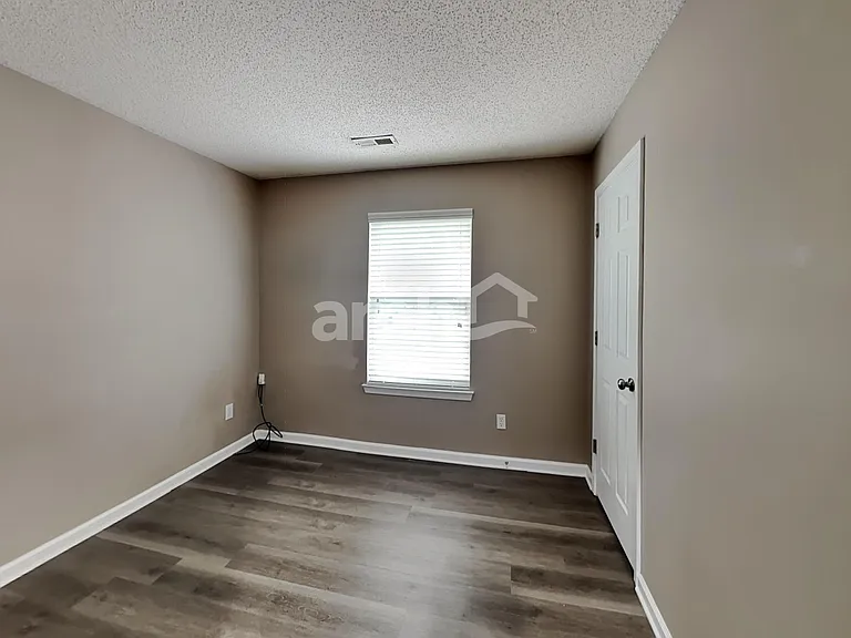 5641 Winslow Ave NW — Photo 18
