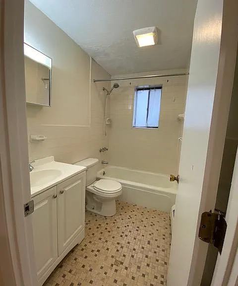 12 Cameron Ave #2 — Photo 9