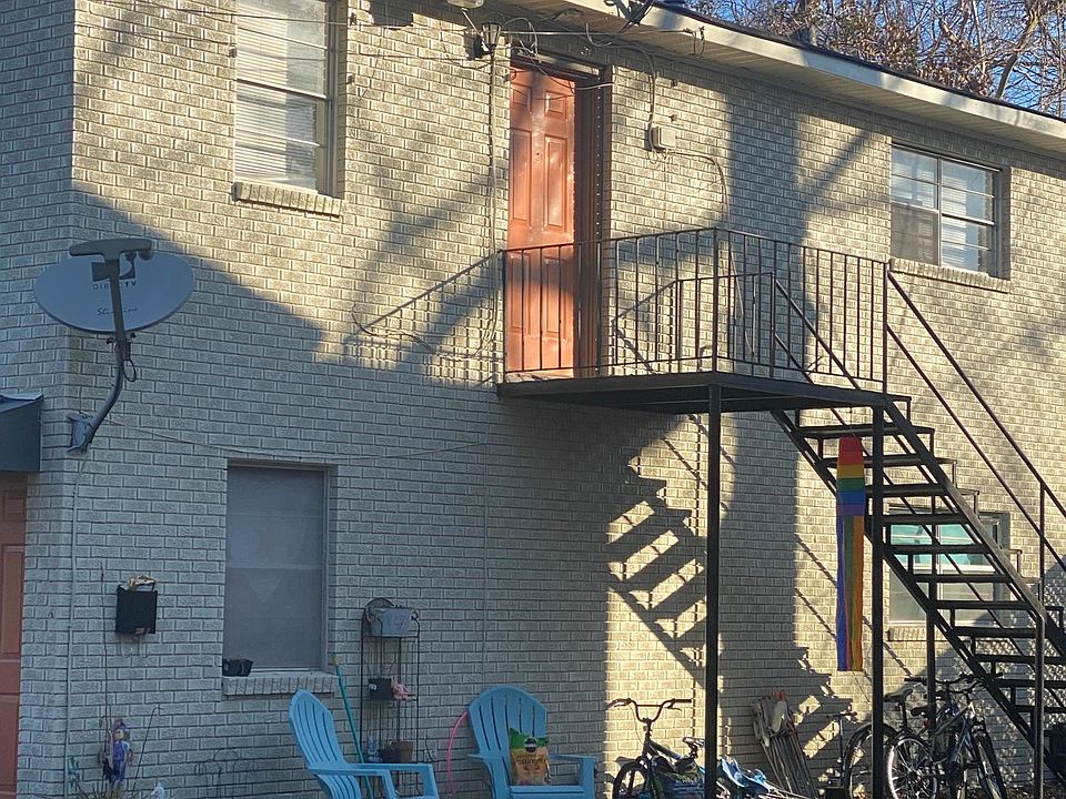 1st image of 402 Saint Joseph St