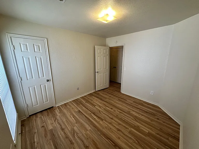 3201 Conestoga Dr — Photo 15