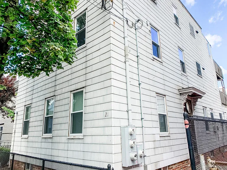 21 Jefferson St #1 — Photo 18