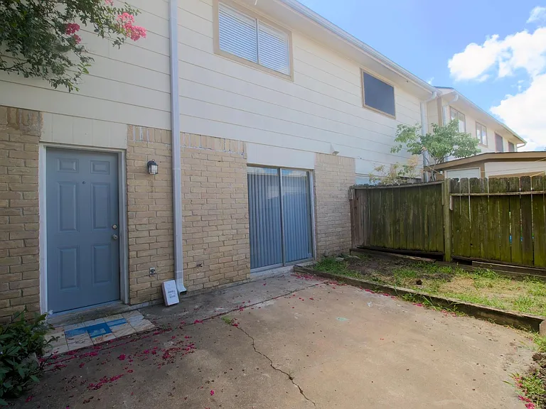 6393 S Briar Bayou Dr — Photo 23
