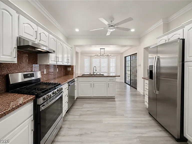 10420 Villa Ridge Dr — Photo 27