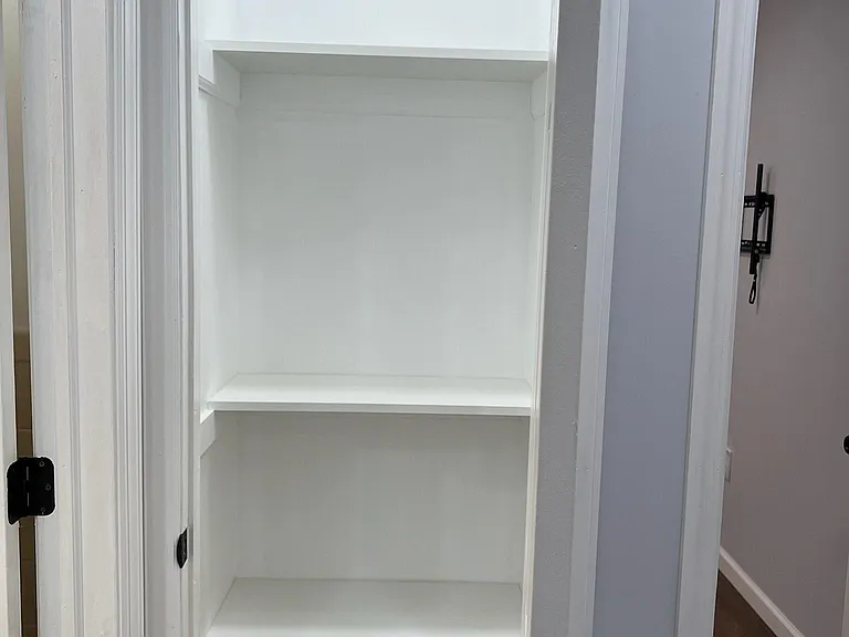 384 Palisade Ave #2R — Photo 12