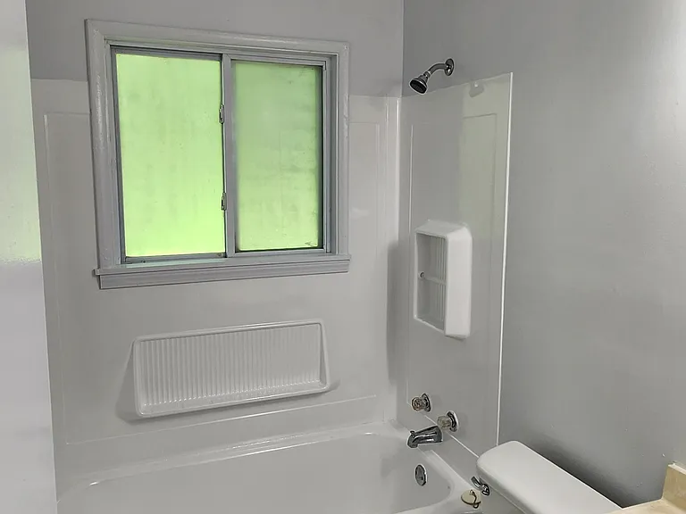 1237 Northdale Ave — Photo 3