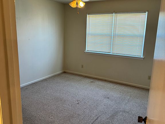 3rd image of 614 Gawin Dr