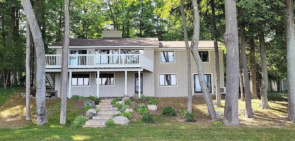 1st image of 3857 E Shore Dr