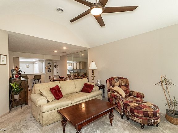 5th image of 8050 Harbor Creek Dr APT 3001