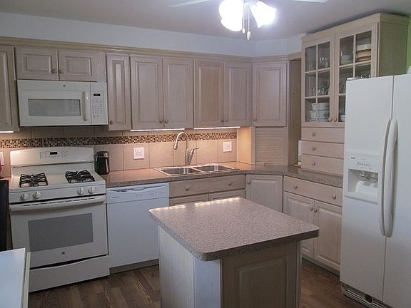 5th image of 4450 188th St