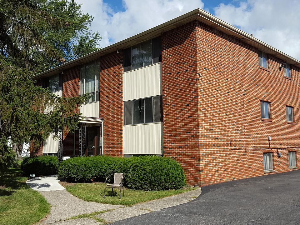 1st image of 620 Cleveland Dr