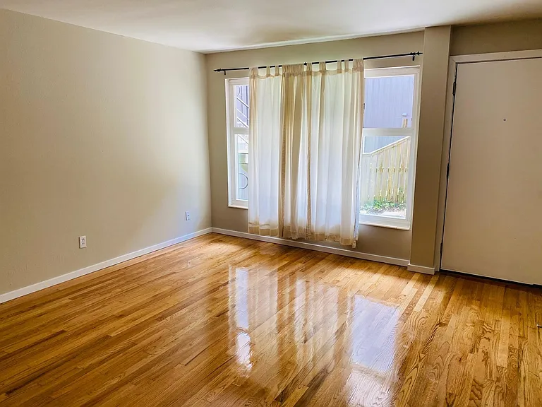 1226 Taylor Ave N #3 — Photo 9