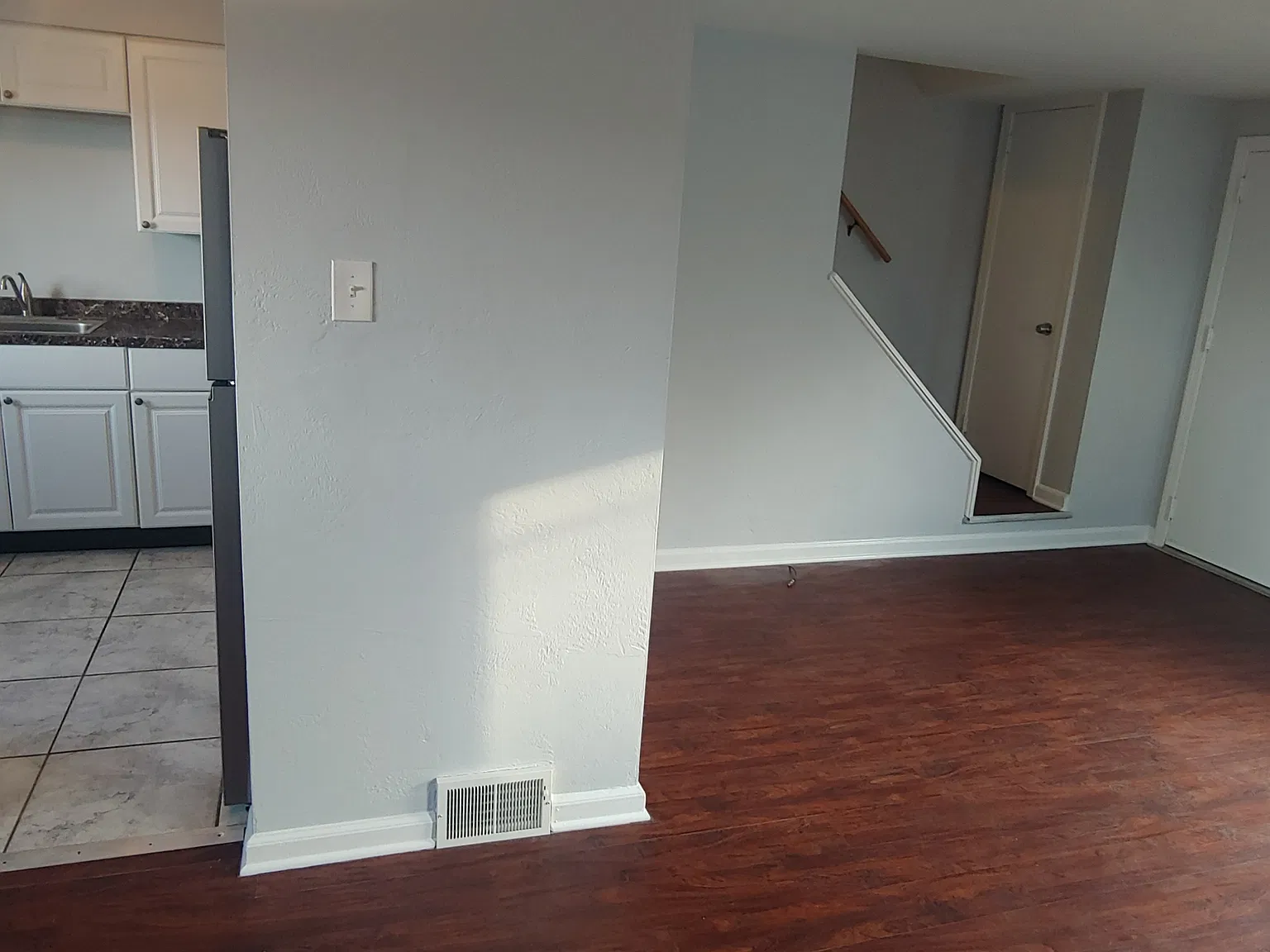 2 bed, 950 sqft, $1,025 — Photo 4